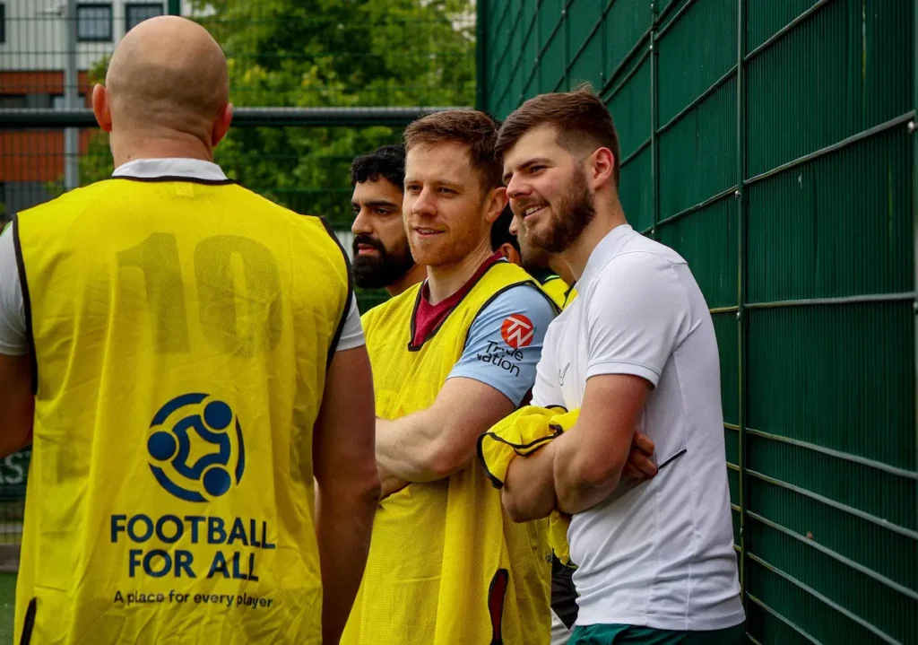 Making Friends as an Adult? 6 Simple Ways Football Helps 1 Players from different backgrounds enjoy a casual Football for All session and keep making friends as an adult. (Photography: Football for All)